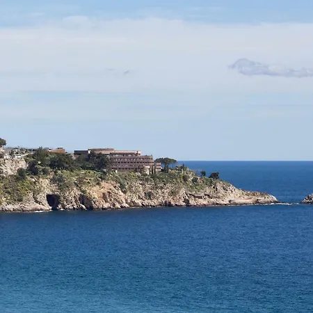 Panoramic Taormina Bay View Apartment